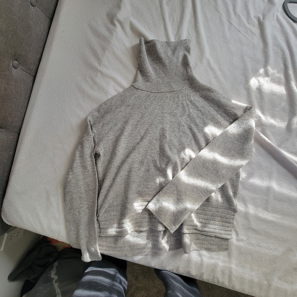 Inhabit wool cashmere gray sweater